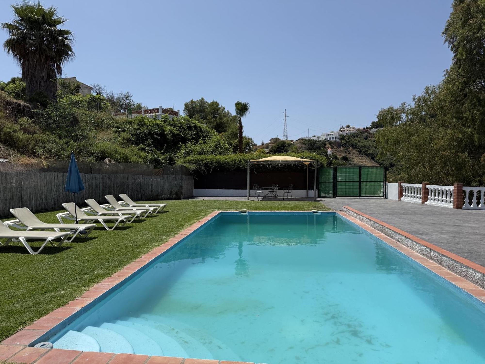 Villa Paradise - Alminares