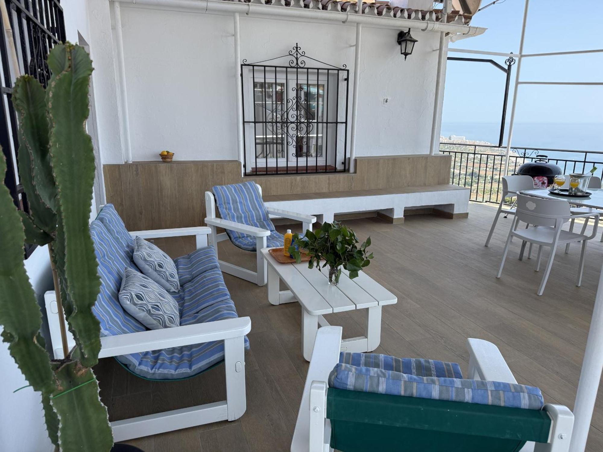 Paradise - Alminares * Nerja